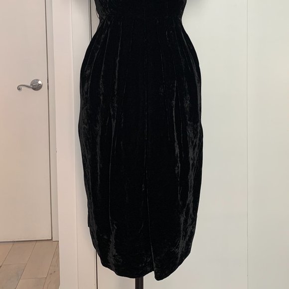 Vintage 50s Black Crushed Velvet Wiggle Dress M - Picture 3 of 5